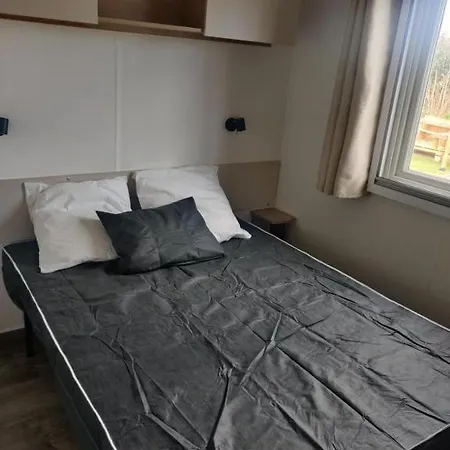Super Mobil-home Aux Sables Du Midi Kamp alanı *